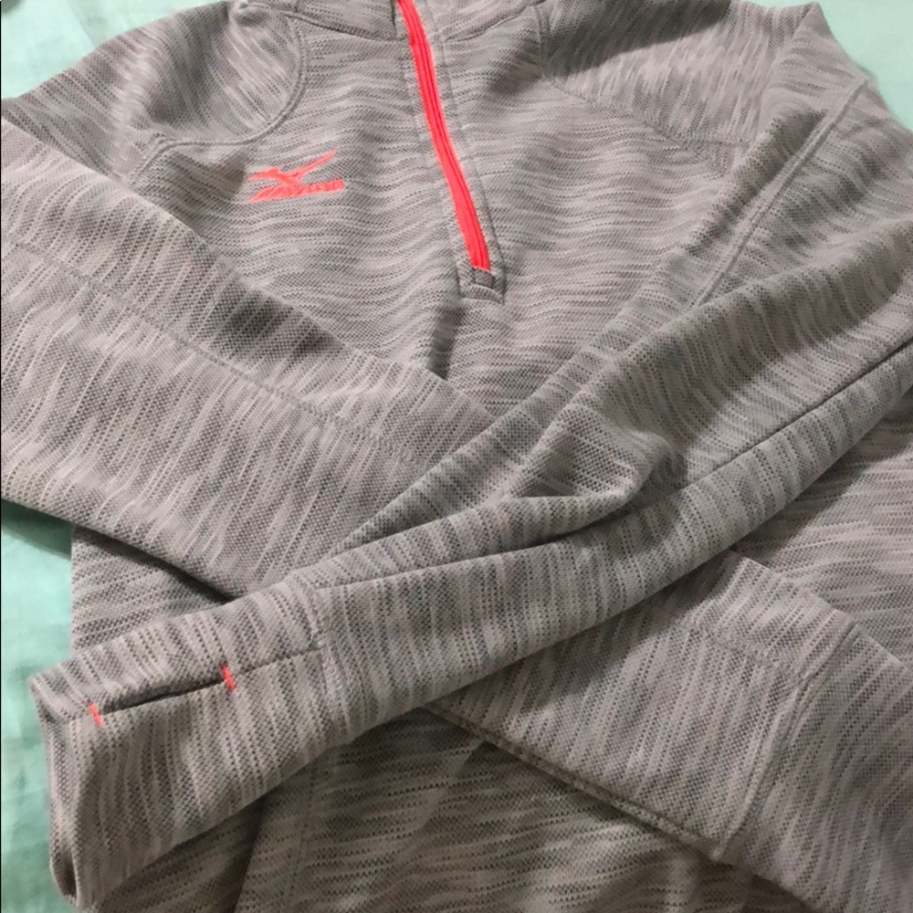 pullover - Picture 2 of 5